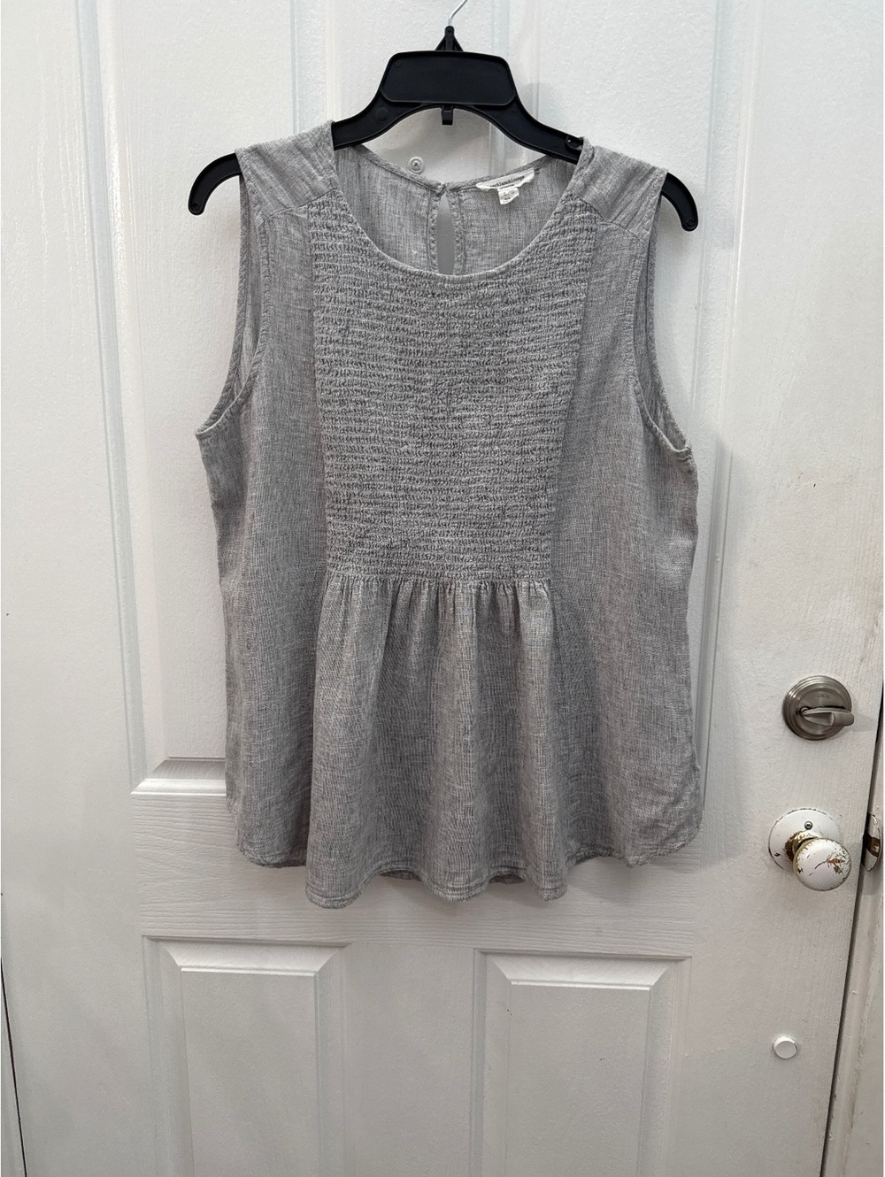 BeachLunchLounge Collection Women's Gray Sleeveless Smocked Peplum Top Size L